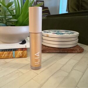 ILIA Liquid Powder Eye Tint in Sold Out Gold “Gleam”